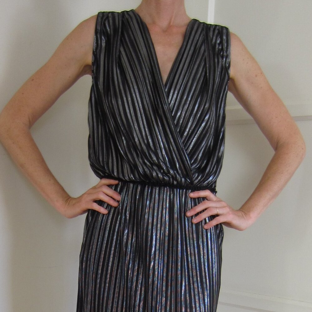 L’agence Maxi Dress S Black Metalic Shiny Open V Neck Neck Leg Slit Classy Glam